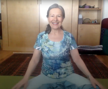 A Look Inside the Yoga Recovery Meeting with Kyczy Hawk