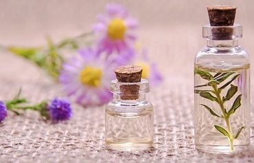 Essential Oil Aromatherapy for Relaxation during Recovery